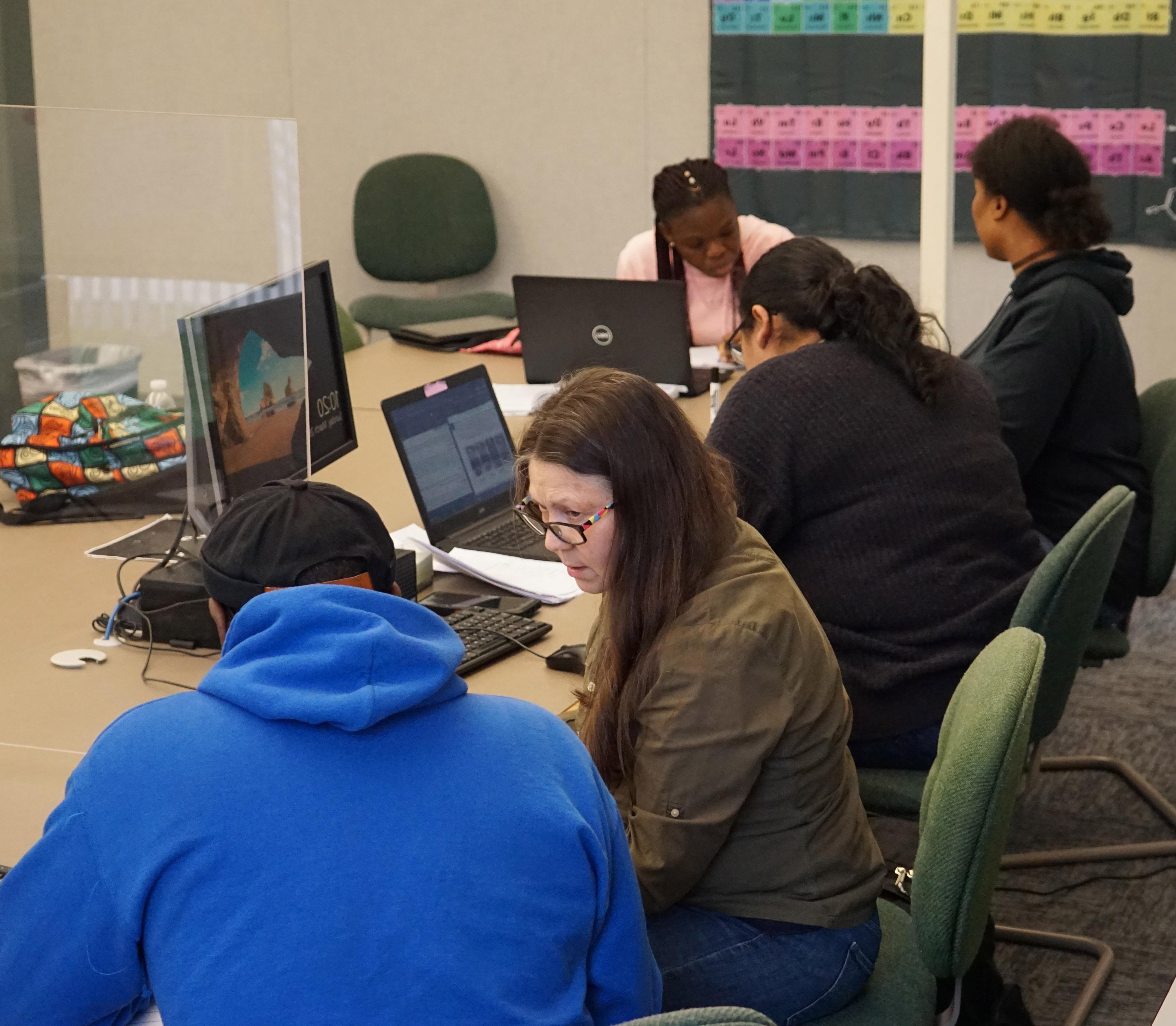 RCSJ students in the Tutoring Center